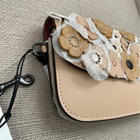 Coach 1941 wristlet clutch tea roses in colour Beechwood - Picture 8 of 16